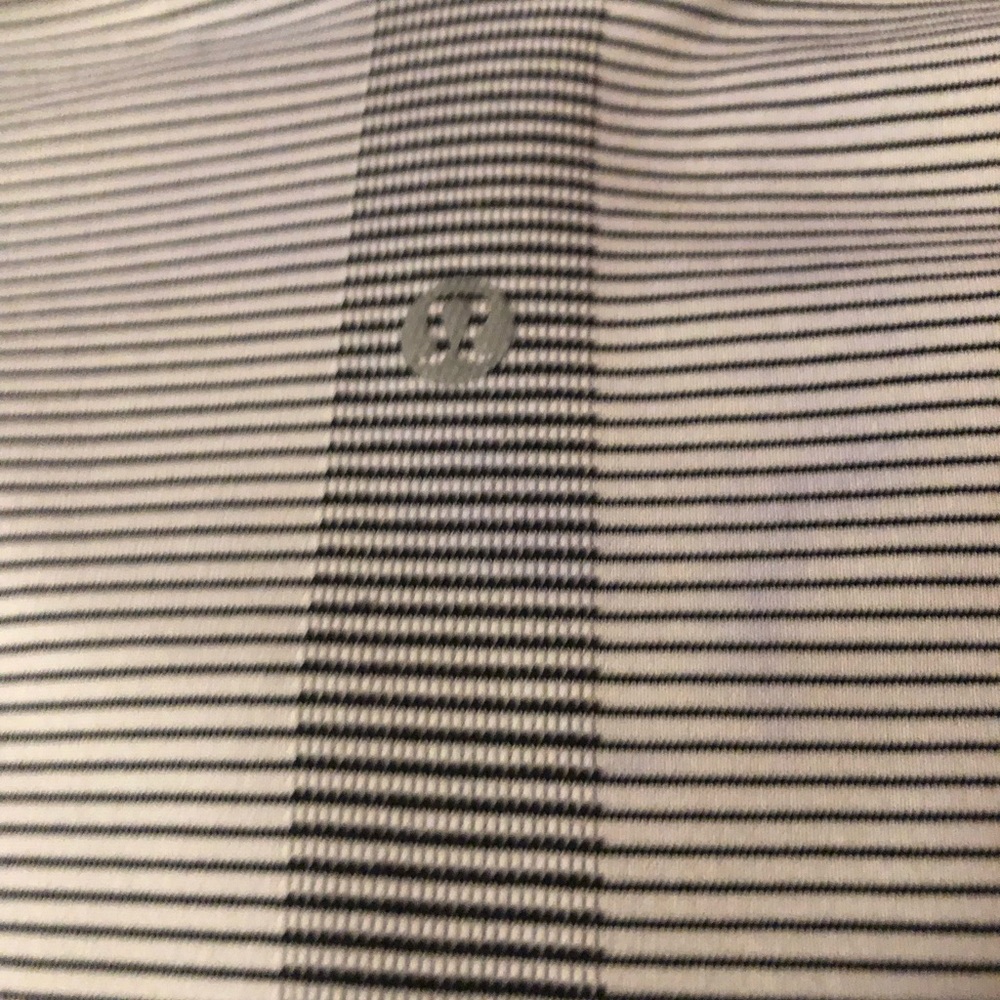 EUC Lululemon Swiftly Tech Striped Short Sleeve Athletic Top 10 - Picture 8 of 11